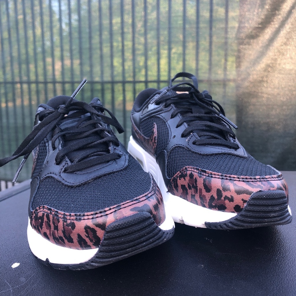 Nike Air Max Leopard print sz 7.5